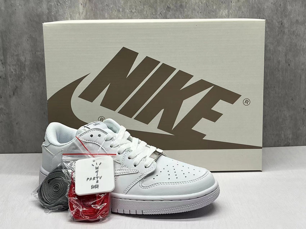 Air Jordan 1 Retro Low
