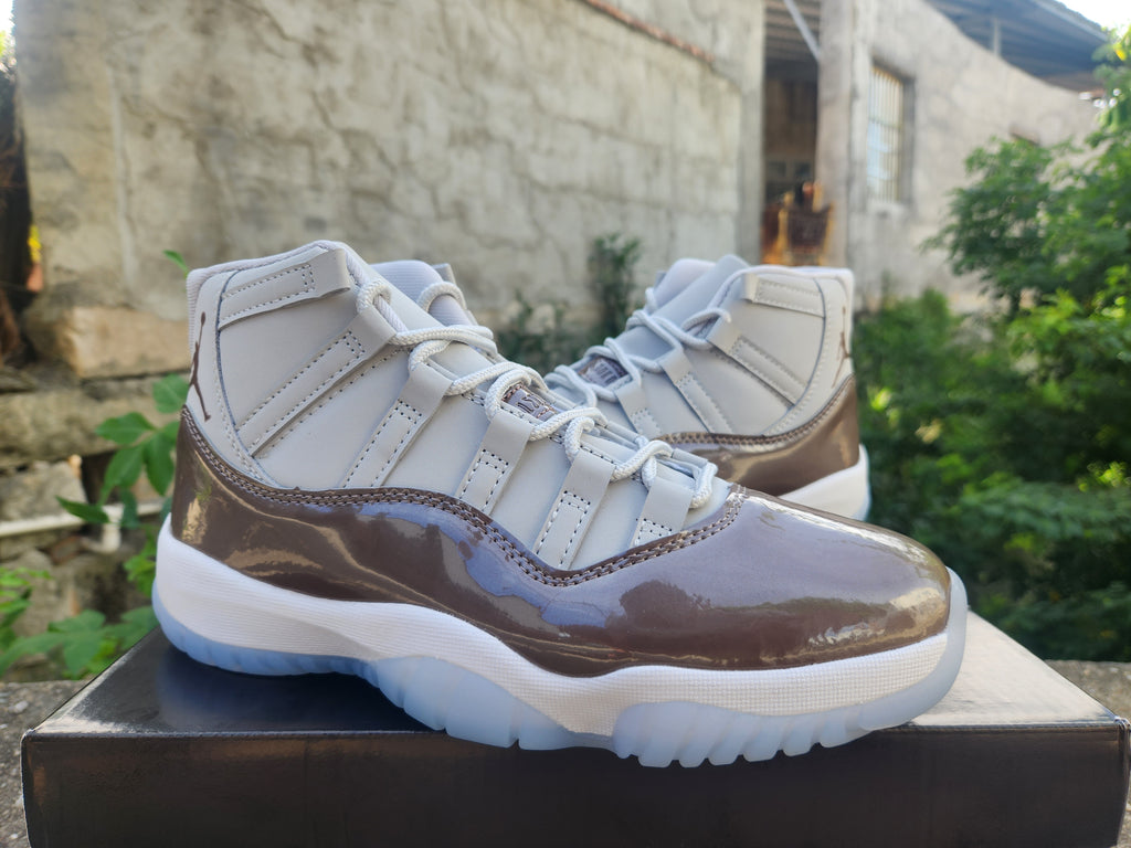 Air Jordan 11 Retro 'Cool Grey' (2021)(Man)