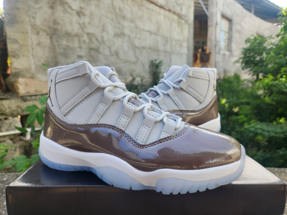 Air Jordan 11 Retro 'Cool Grey' (2021)(Man)