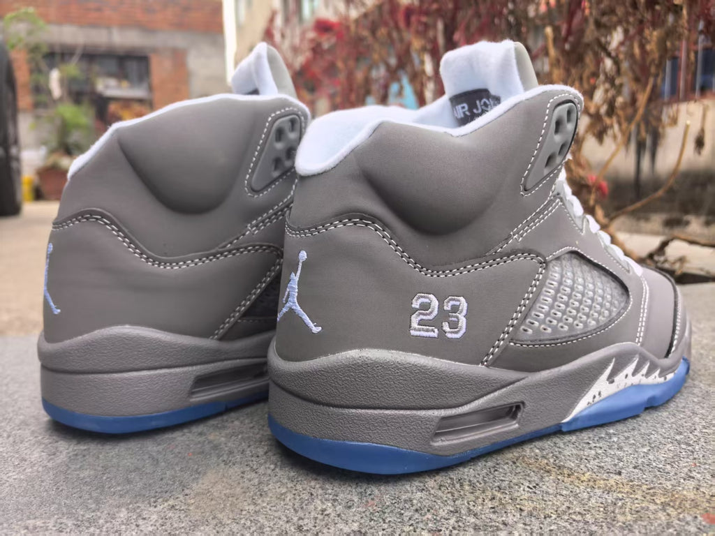 Air Jordan 5 Retro ‘Wolf Grey’ (2026)