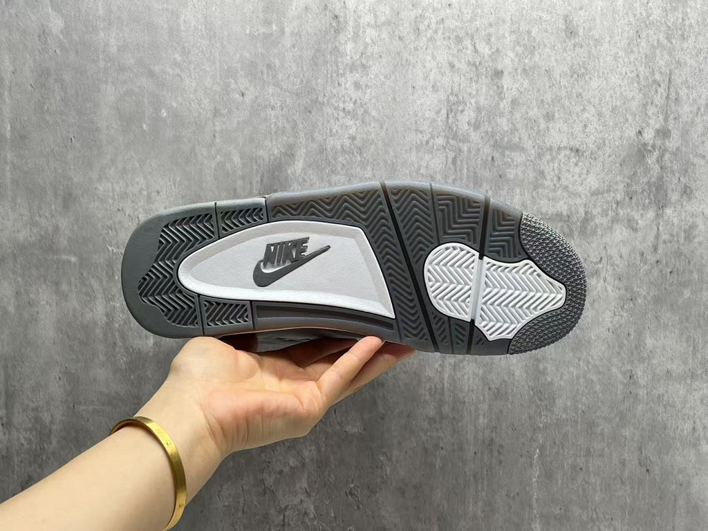 Air Jordan 4 Retro ‘Cool Grey’ (2019)