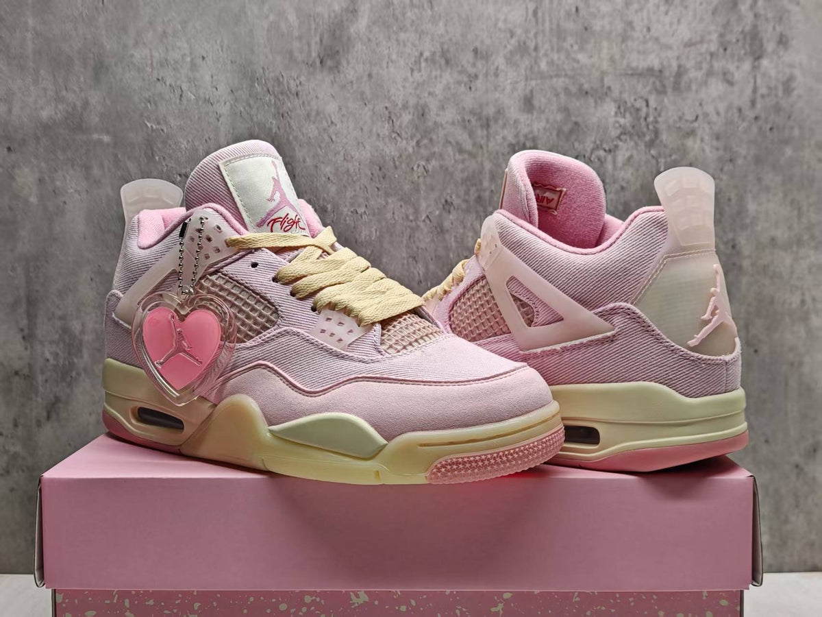Air Jordan 4 Retro 'Pearl Pink & Iced Carmine' Valentine Heart(Women）