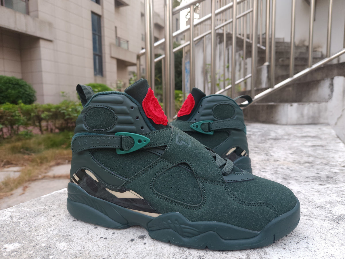 Air Jordan 8 Retro ‘Dark Green Red’