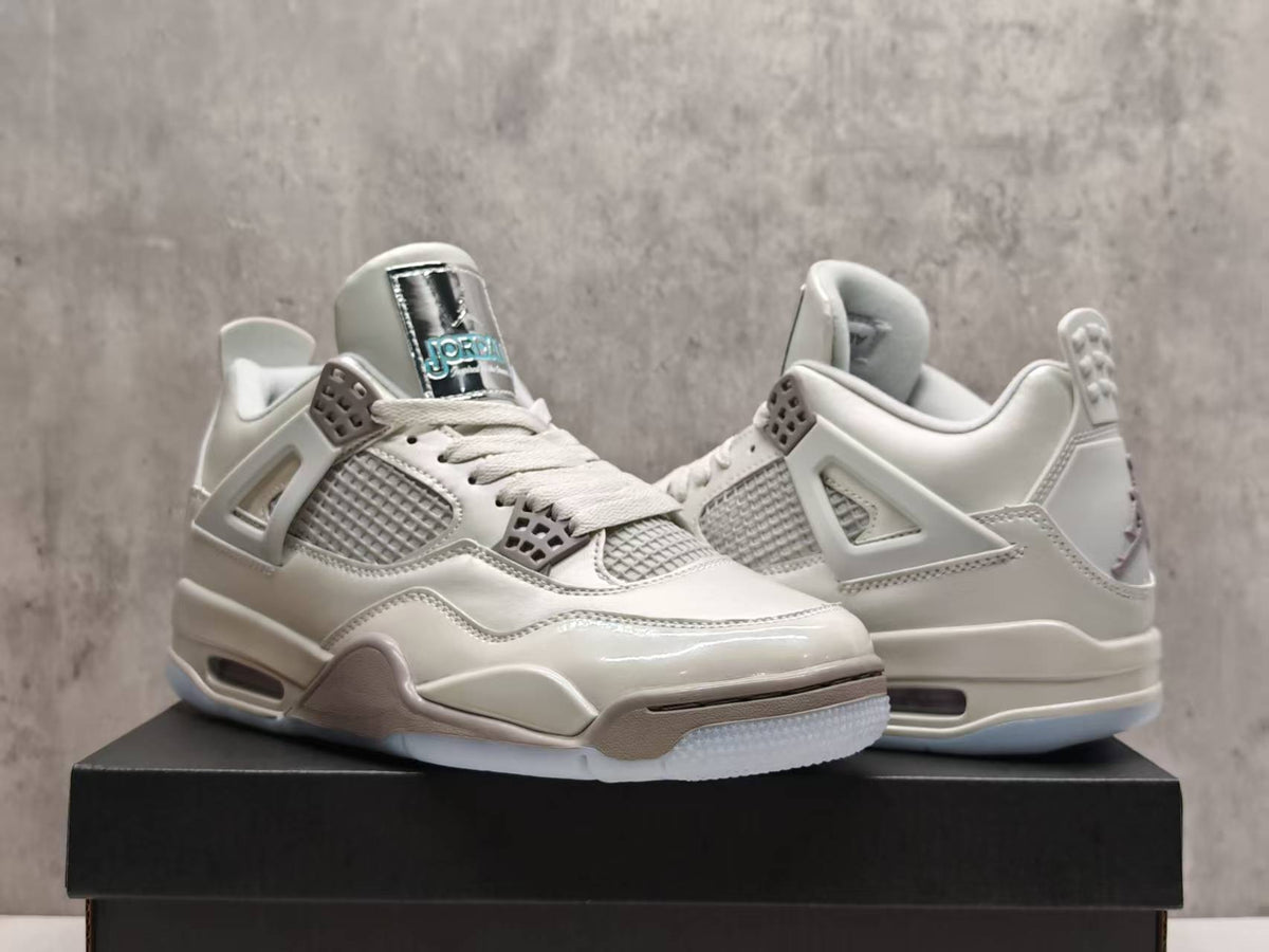Air Jordan 4 Retro ‘Frozen Moments’ (W)