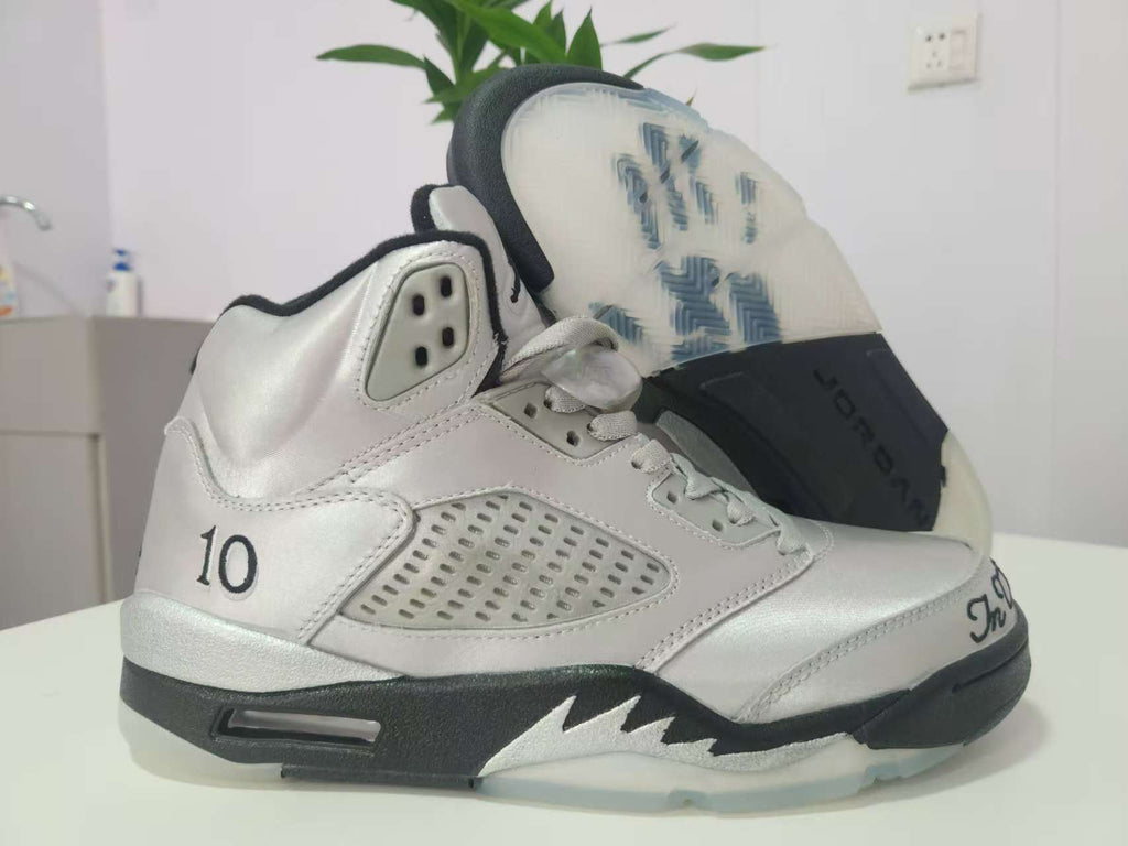 Wmns Air Jordan 5 Retro "Wings"