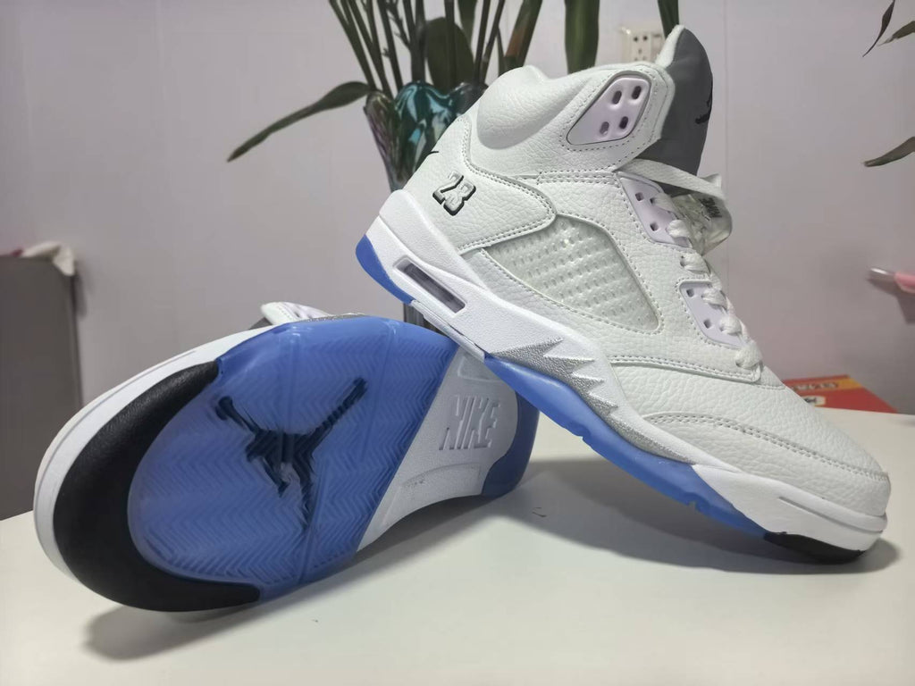 Air Jordan 5 Retro OG ‘White / Black / Metallic Silver’ – HQ7978-103