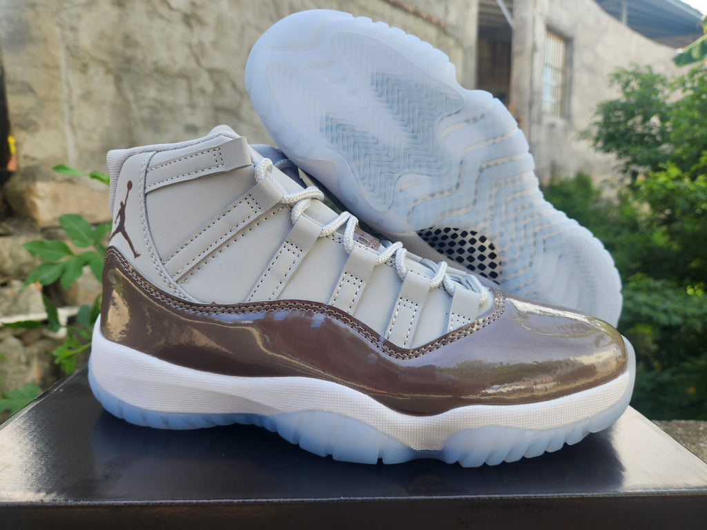 Air Jordan 11 Retro 'Cool Grey' (2021)(Man)