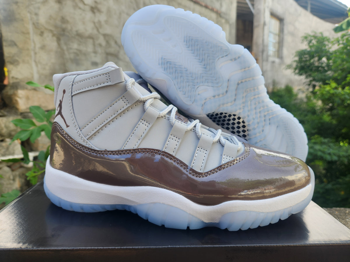 Air Jordan 11 Retro 'Cool Grey' (2021)(Man)