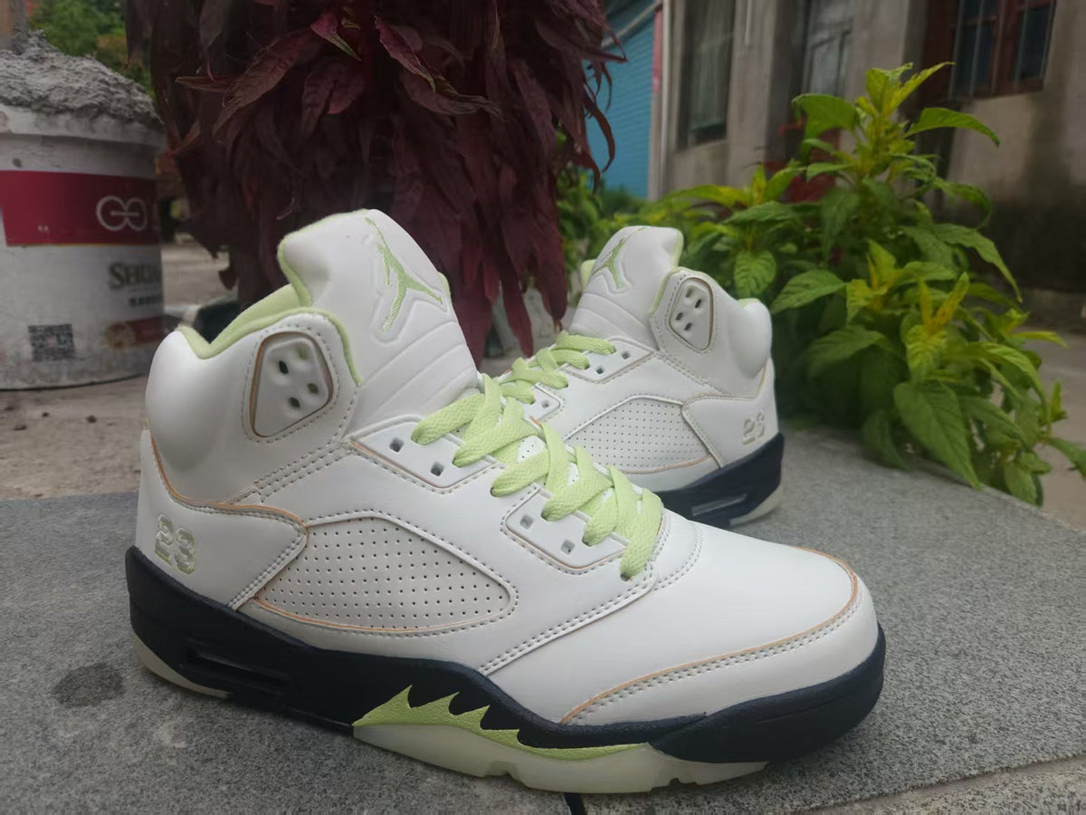 Air Jordan 5 Retro ‘Luminous Green’