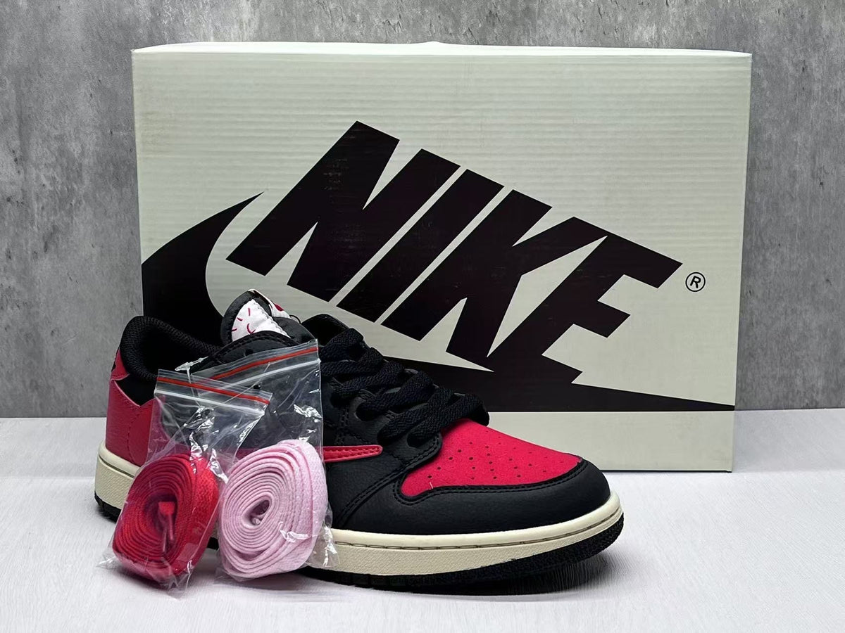 Air Jordan 1 Retro Low OG "Black & Red"