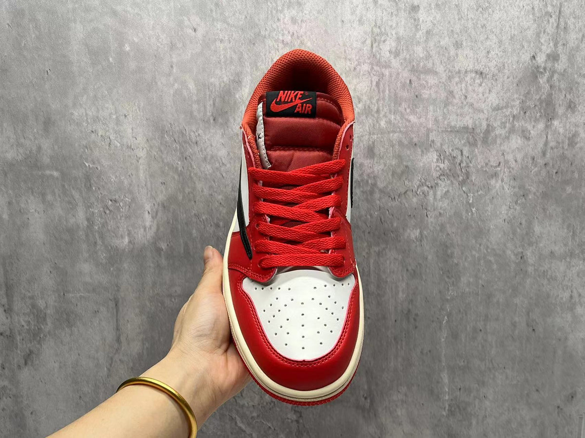Air Jordan 1 Retro Low OG "Chicago"