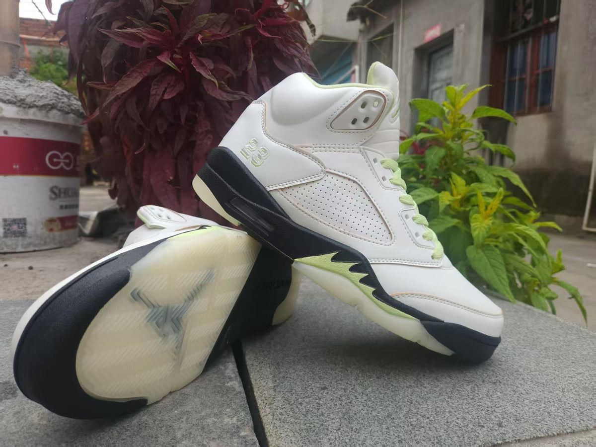 Air Jordan 5 Retro ‘Luminous Green’