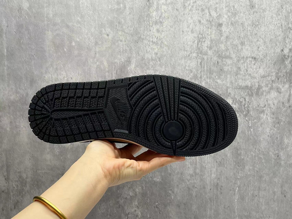 Air Jordan 1 Low D "Black & Beige Pattern"