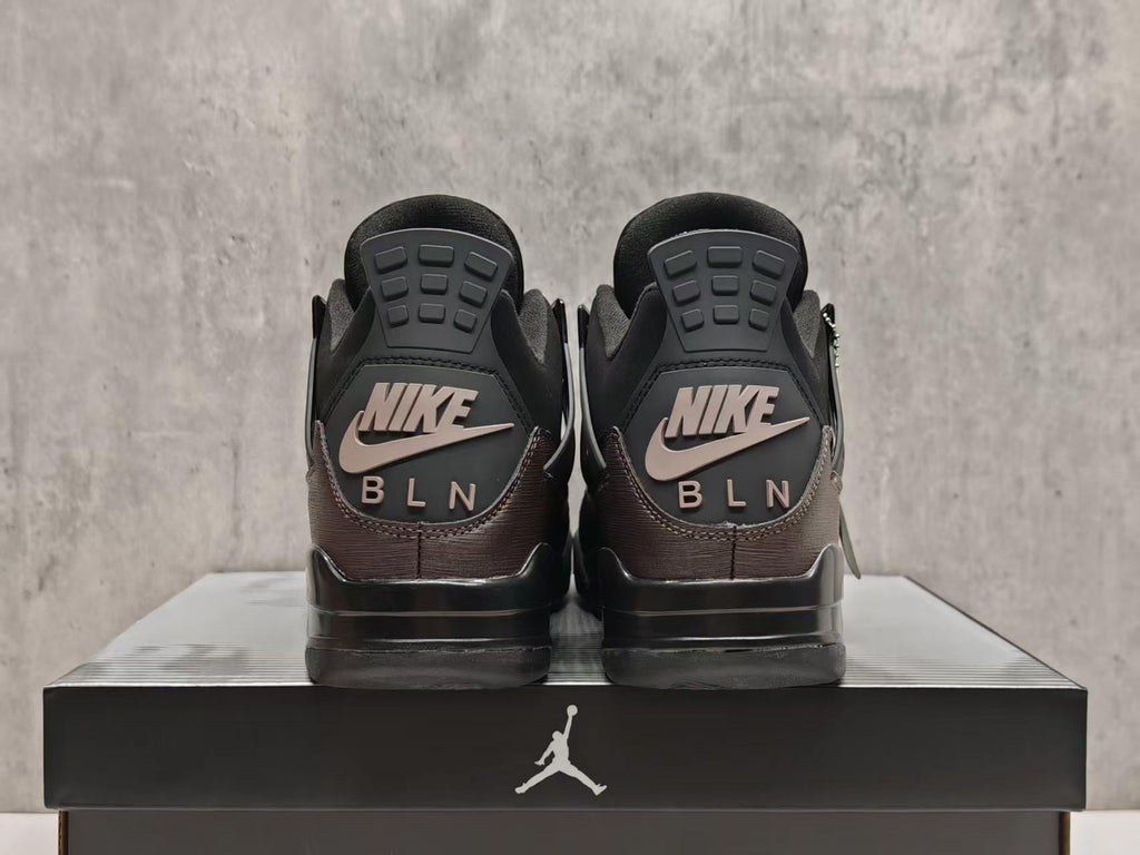 Air Jordan 4 Retro 'Black Cat' (2025)