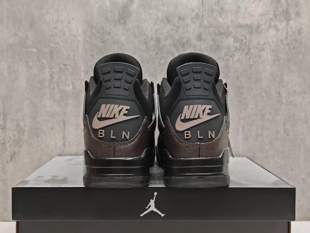 Air Jordan 4 Retro 'Black Cat' (2025)
