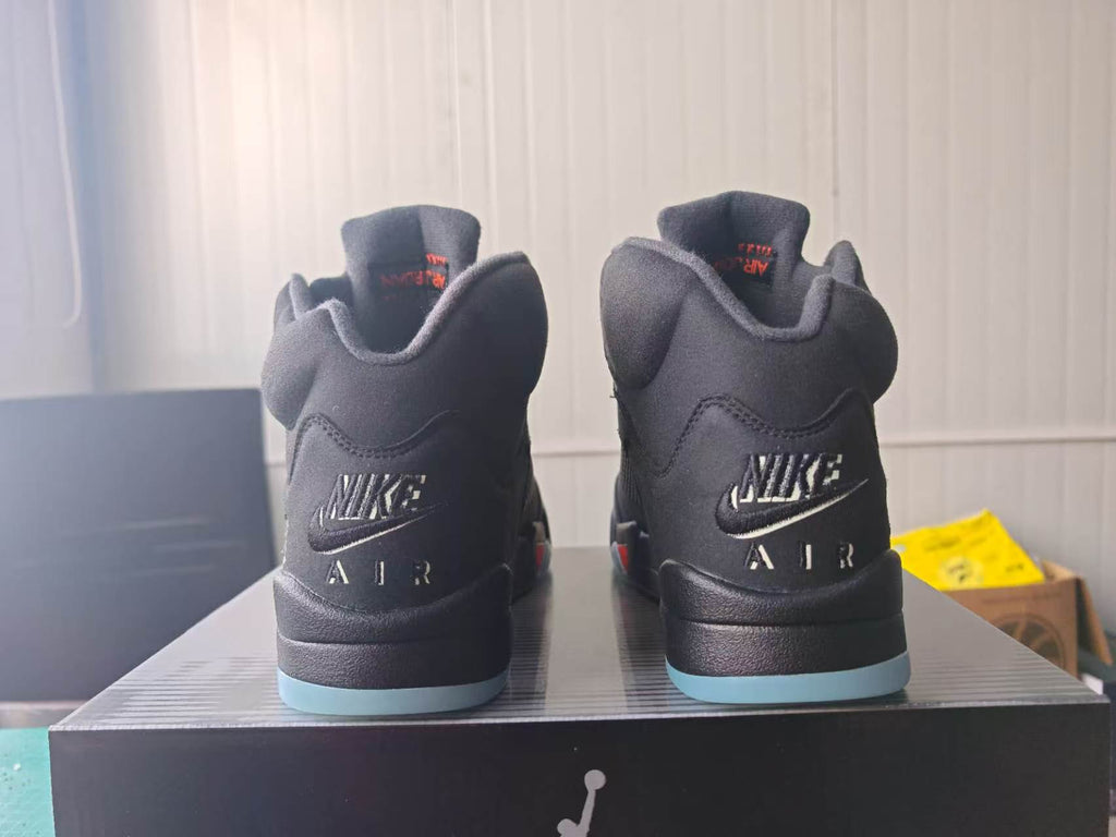 Air Jordan 5 Retro "Halloween" – Black / Picante Red (HQ7978-001)