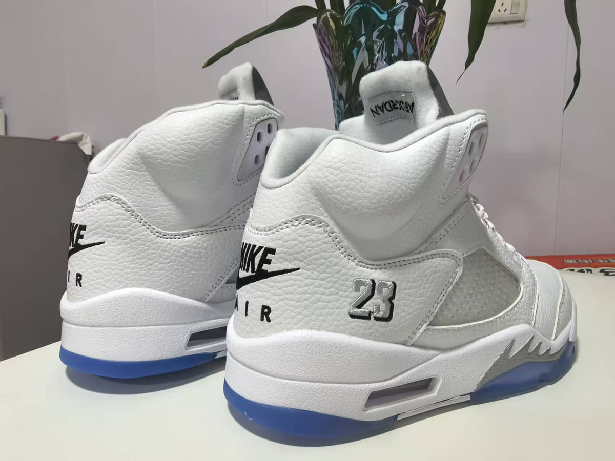 Air Jordan 5 Retro OG ‘White / Black / Metallic Silver’ – HQ7978-103