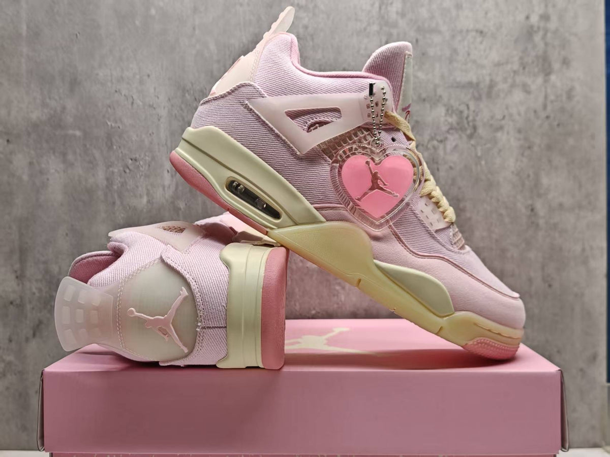 Air Jordan 4 Retro 'Pearl Pink & Iced Carmine' Valentine Heart(Women）
