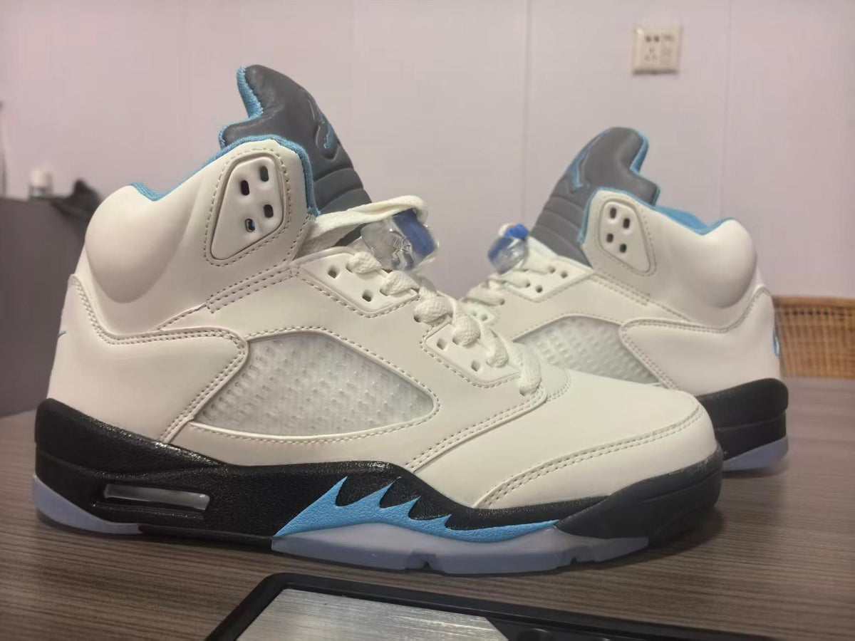 Air Jordan 5 Retro – White/Light Blue/Black