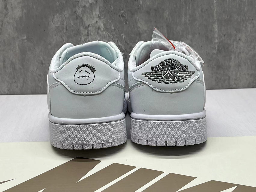 Air Jordan 1 Retro Low