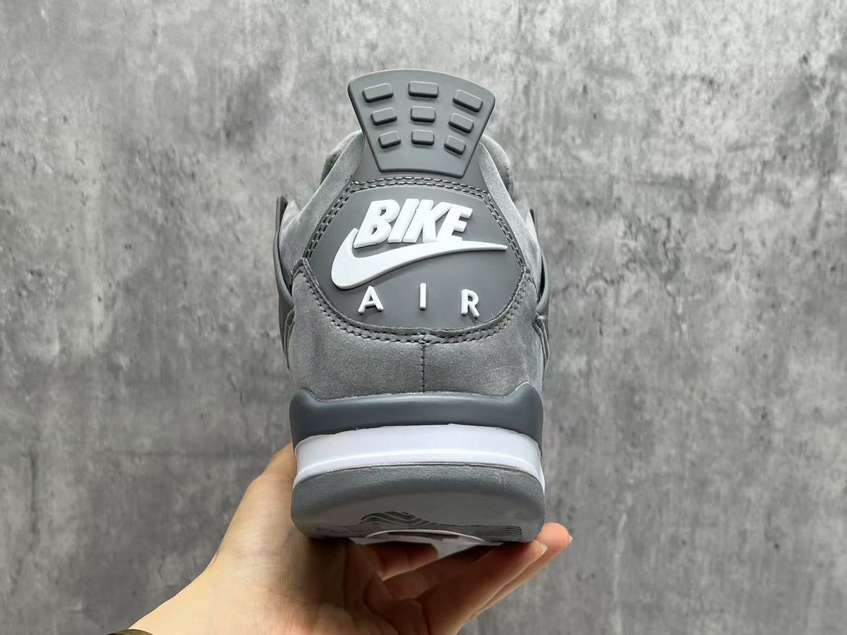 Air Jordan 4 Retro ‘Cool Grey’ (2019)