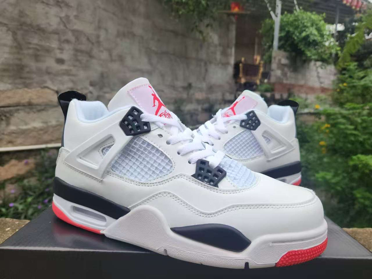 Air Jordan 4 ‘Metallic Pack’ White Red