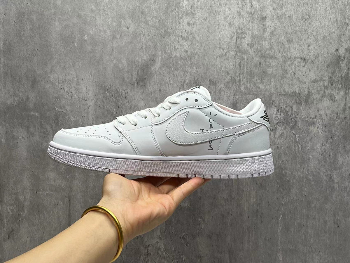 Air Jordan 1 Retro Low