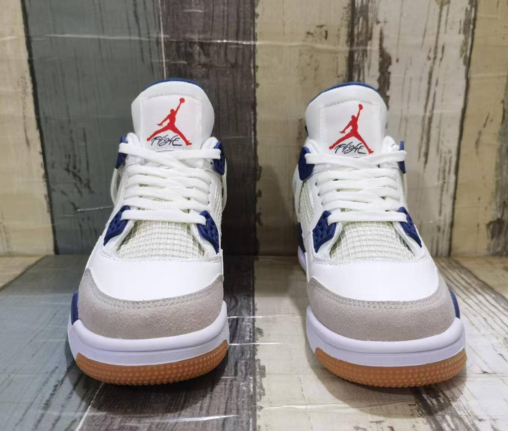 Air Jordan 4 Retro ‘White Navy Gum Sole’