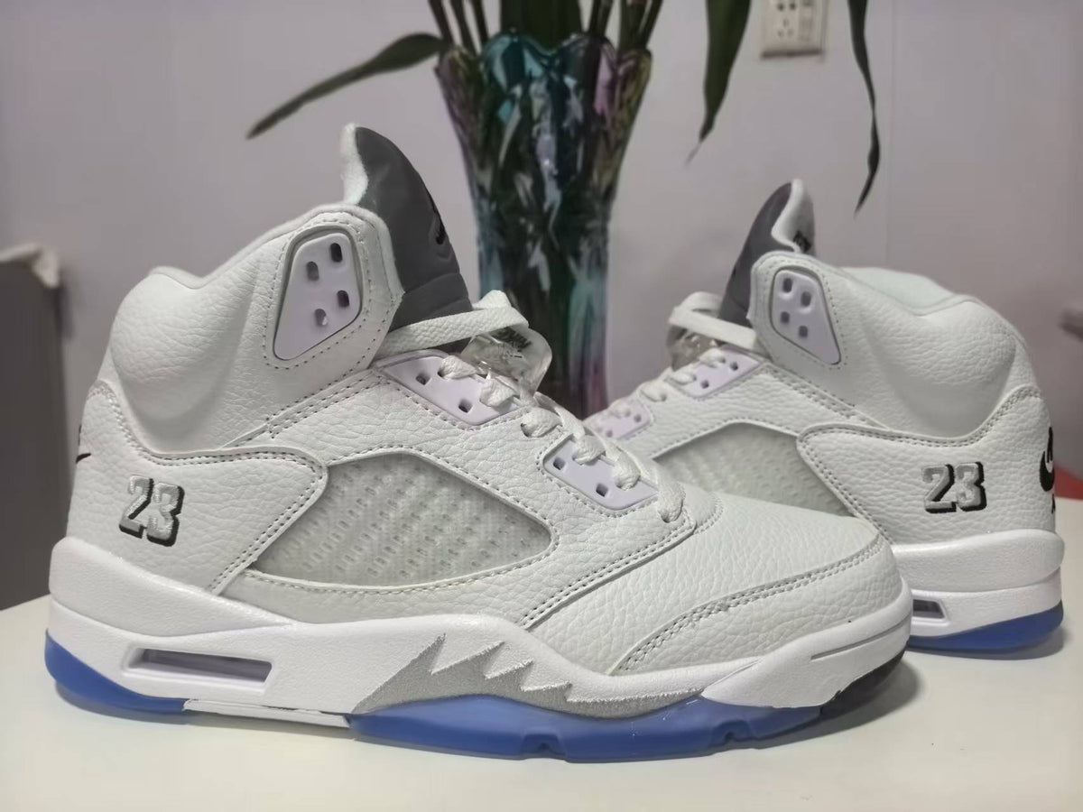 Air Jordan 5 Retro OG ‘White / Black / Metallic Silver’ – HQ7978-103